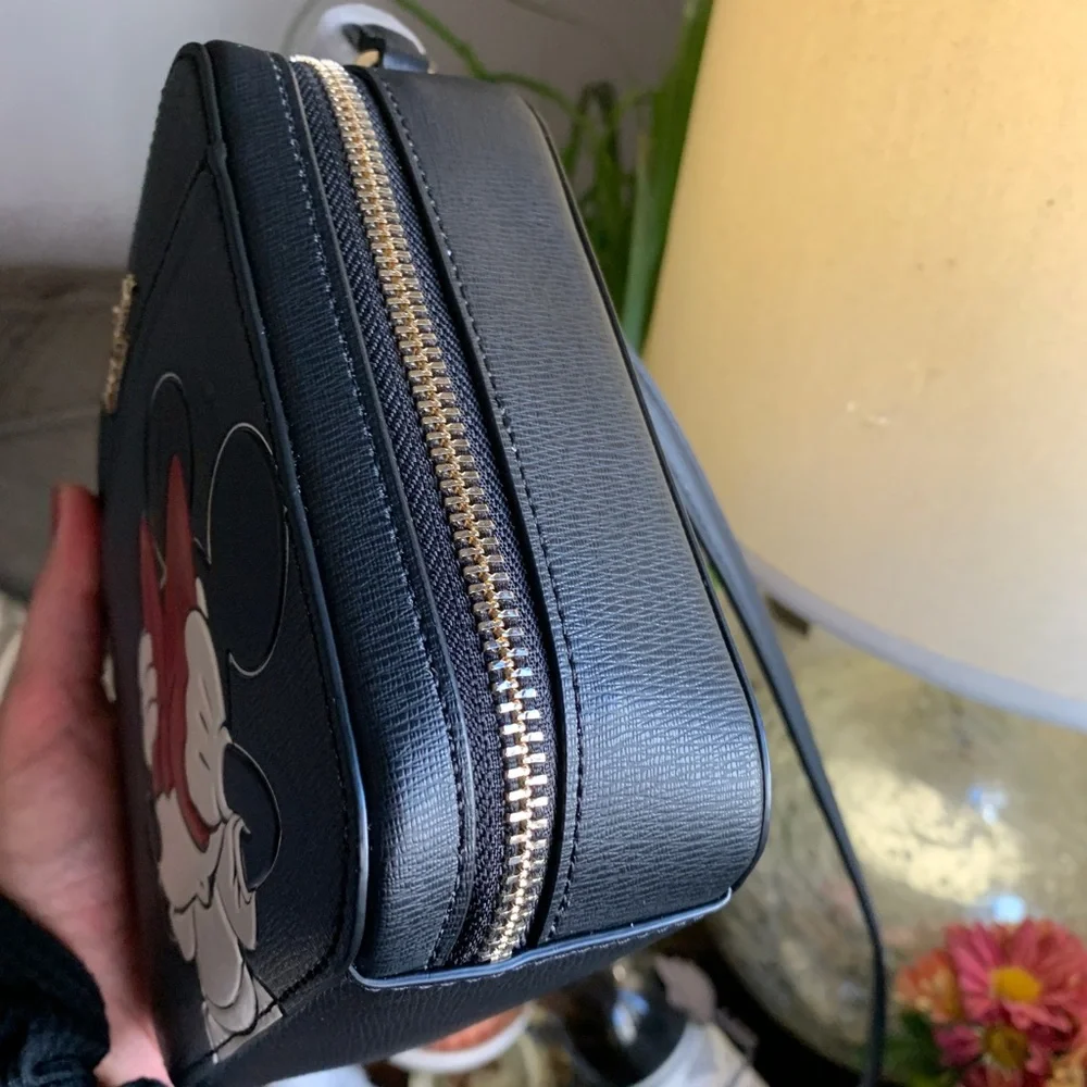 Authentic KATE SPADE leather Minnie Mouse Disney X zip around Crosby/Satchel - Picture 4 of 16